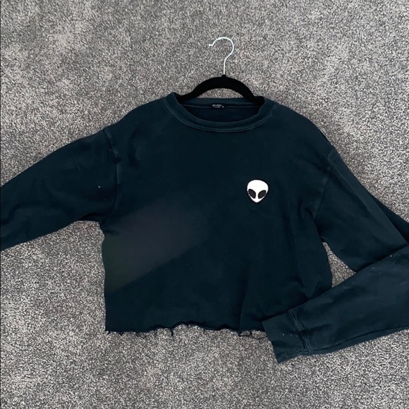 BRANDY MELVILLE CROPPED SWEATSHIRT - Picture 1 of 3